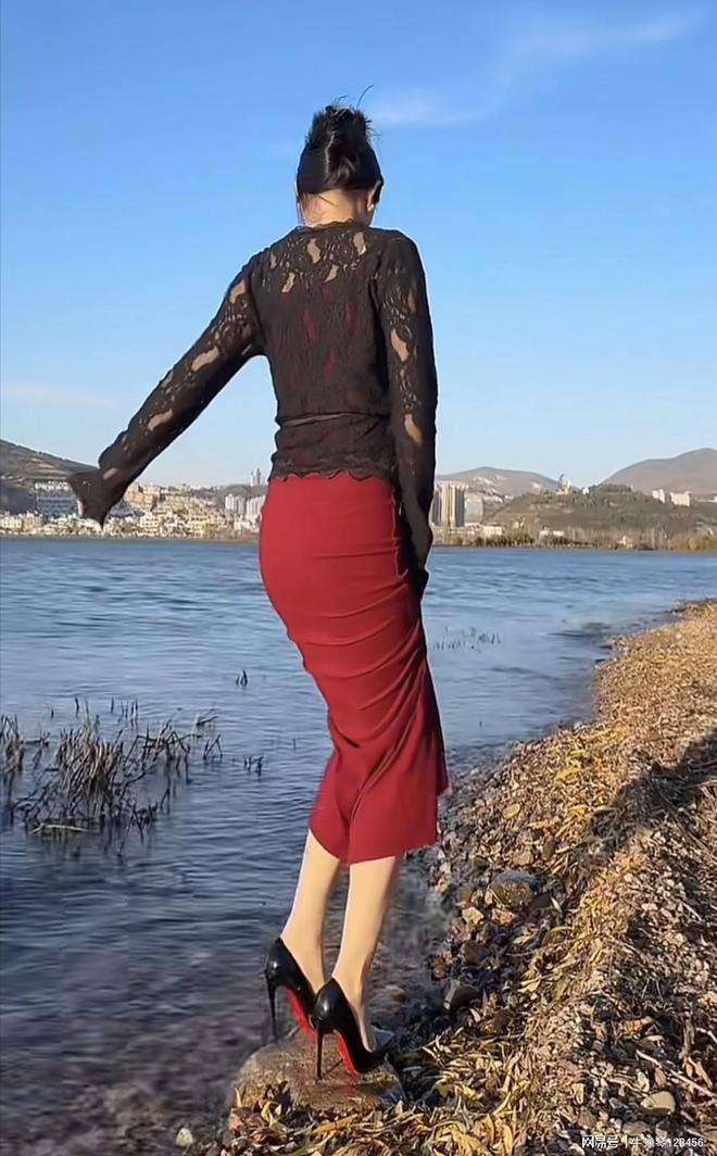 熟气质的女性该有穿搭思路开元棋牌app这才是成(图5)