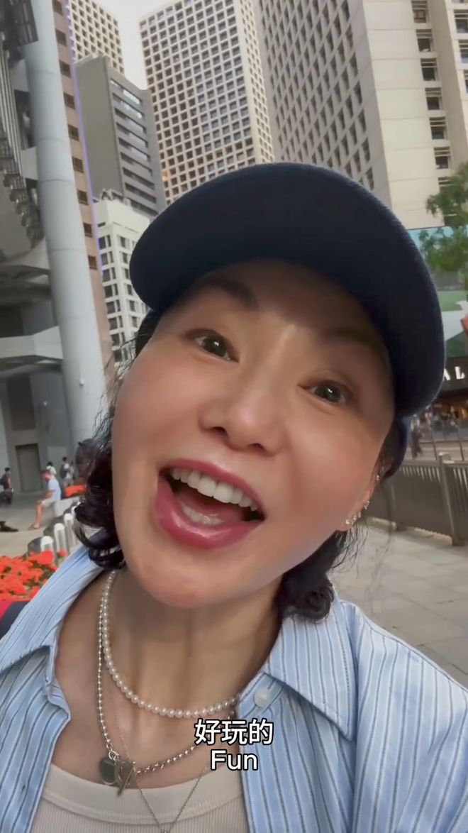 网60岁依然是大家最爱的穿衣榜样开元棋牌张曼玉的平价穿搭火遍全(图20)