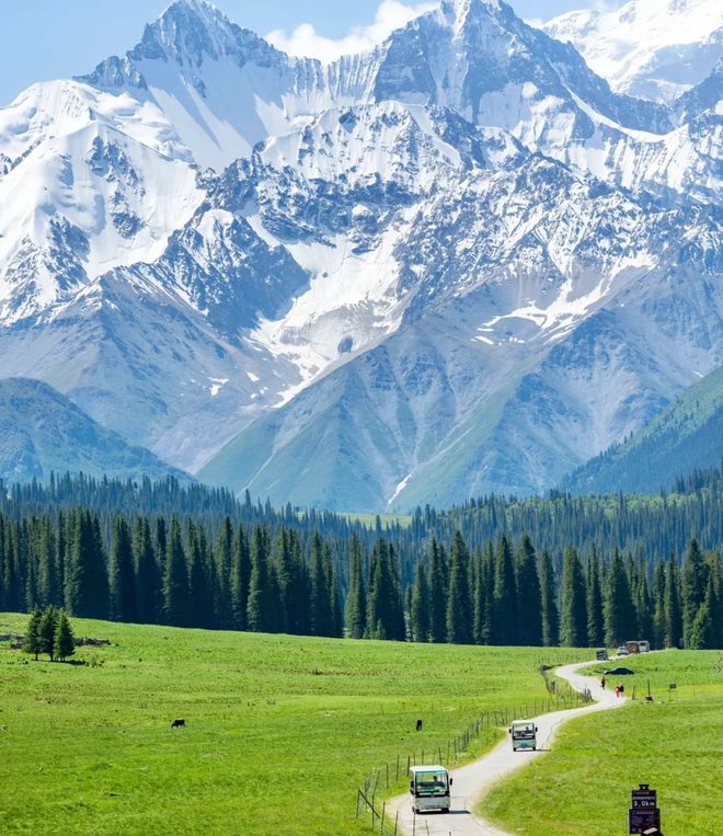 程环游带父母去新疆16天路线环游跟小团开元棋牌app带父母去新疆16日小团行(图3) 程环游带父母去新疆16天路线环游跟小团开元棋牌app带父母去新疆16日小团行(图3)