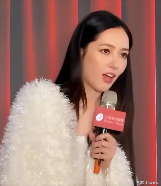 向佐带娃有时异地但豪门日子藏不住了开元棋牌郭碧婷手撕谣言:婆婆给钱(图4) 向佐带娃有时异地但豪门日子藏不住了开元棋牌郭碧婷手撕谣言:婆婆给钱(图4)